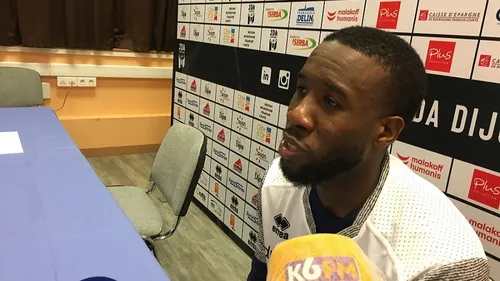 Monumental David Holston ! 